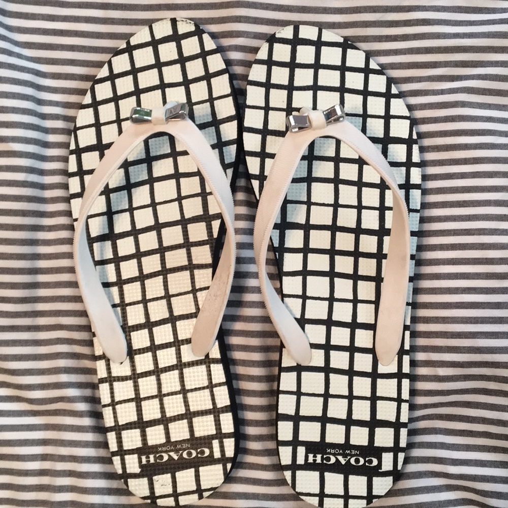 Coach flip flops size 9-10